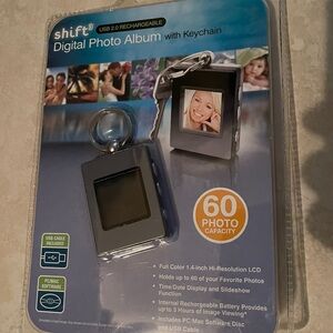 Digital Photo Album Keychain
